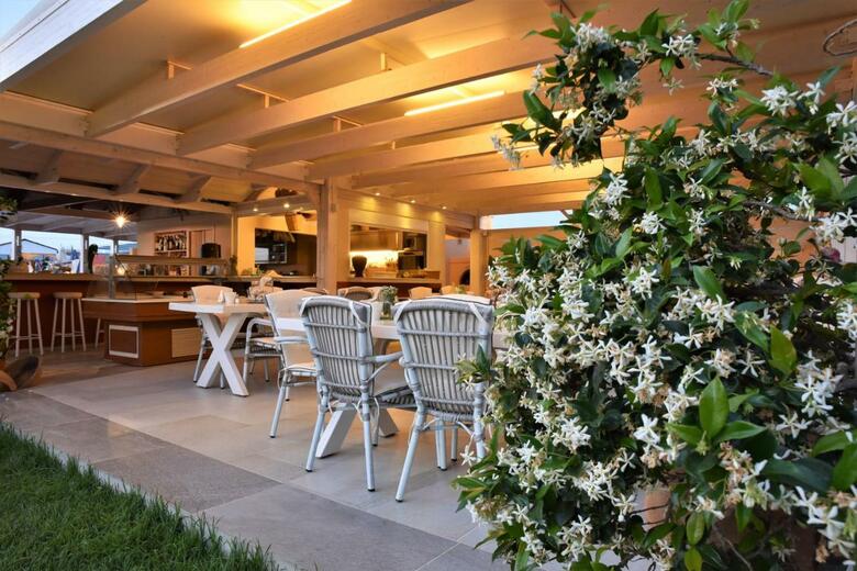 Golden Bay Hotel