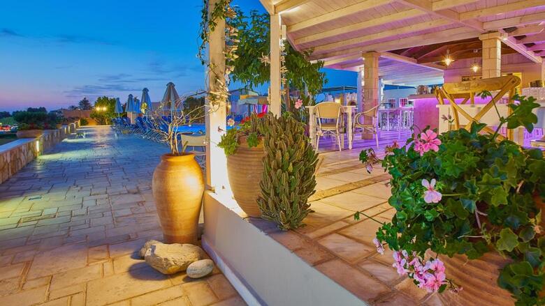 Golden Bay Hotel