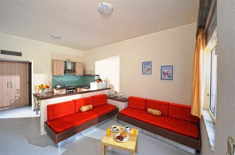 Meropi Hotel & Apartments