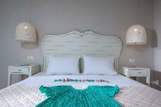 Notos Hotel & Suites