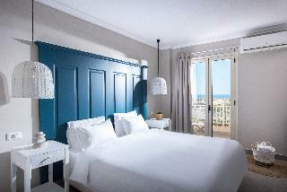 Notos Hotel & Suites