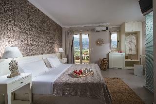 Notos Hotel & Suites