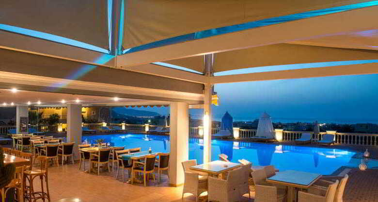 Notos Hotel & Suites