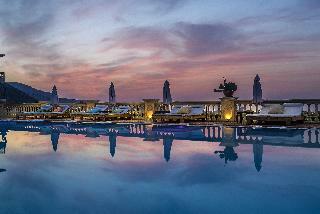 Notos Hotel & Suites