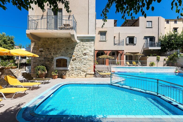 Hotel Philoxenia Apartments