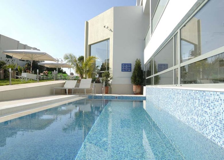 Hotel Angela Suites (familia Dlx)
