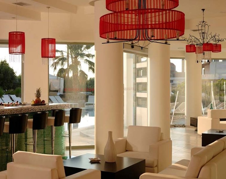 Hotel Angela Suites (familia Dlx)
