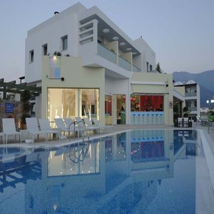 Hotel Angela Suites (familia Dlx)