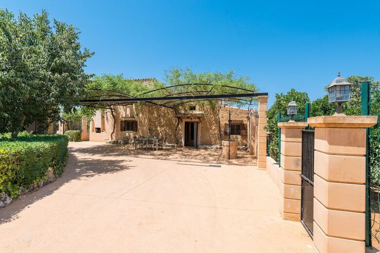 Villa Can Roca