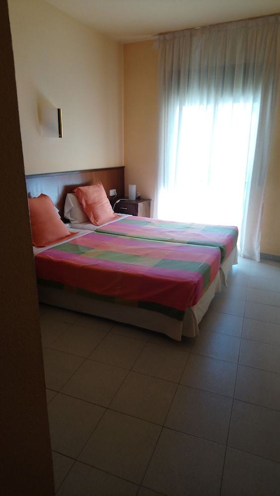 Albergue Hostal Les Collades
