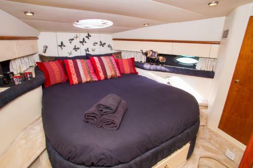 Lanzarote Yacht Hotel