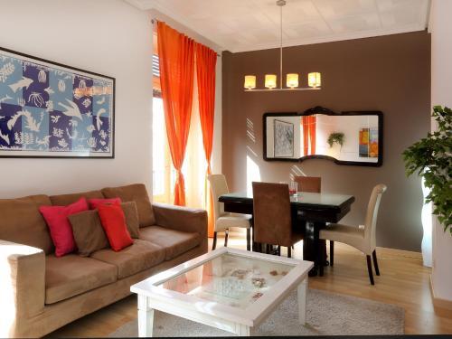 Reino De Valencia Apartments