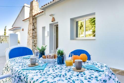 Villa Cucarres