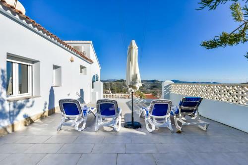 Villa Cucarres