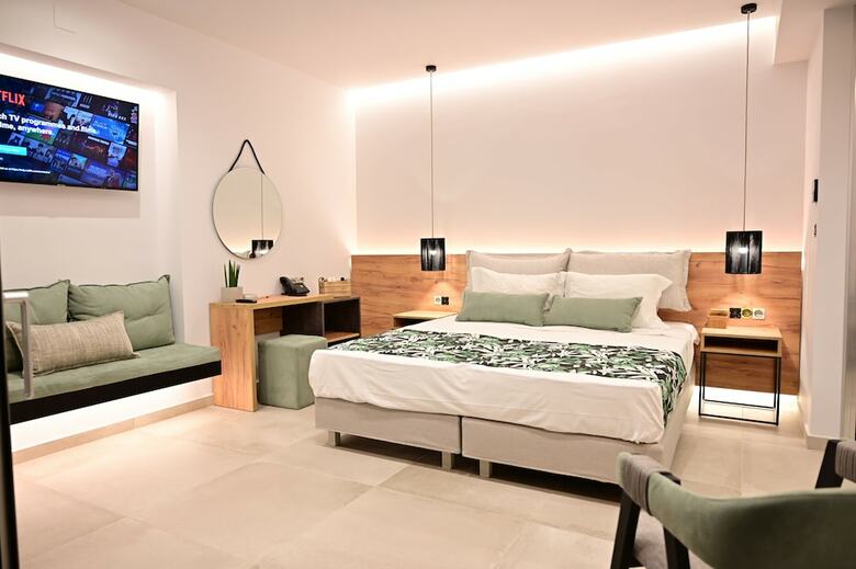 Hotel Kavos Beach