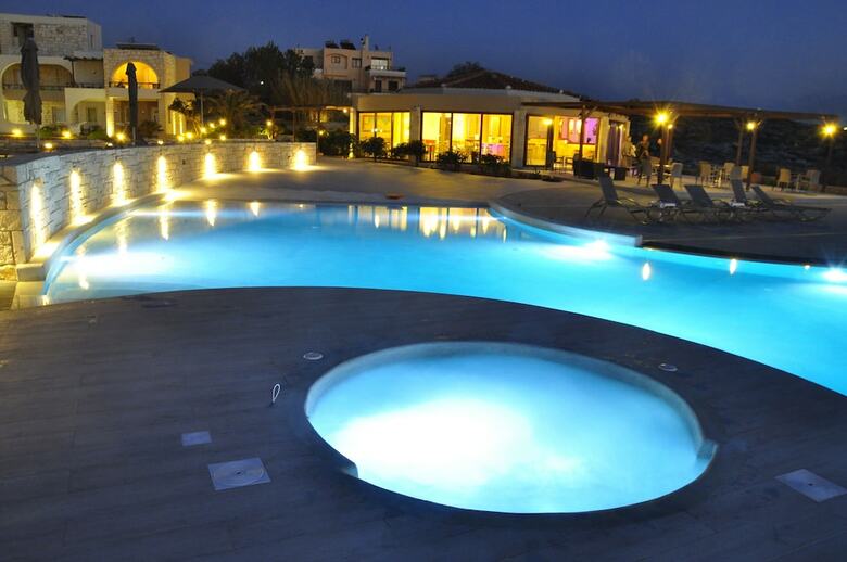 Hotel Kavos Beach