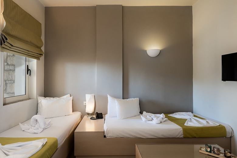 Hotel Kavos Beach