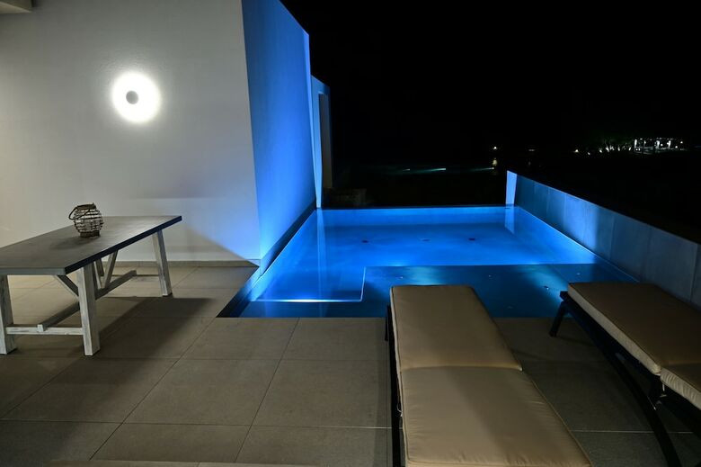 Hotel Kavos Beach