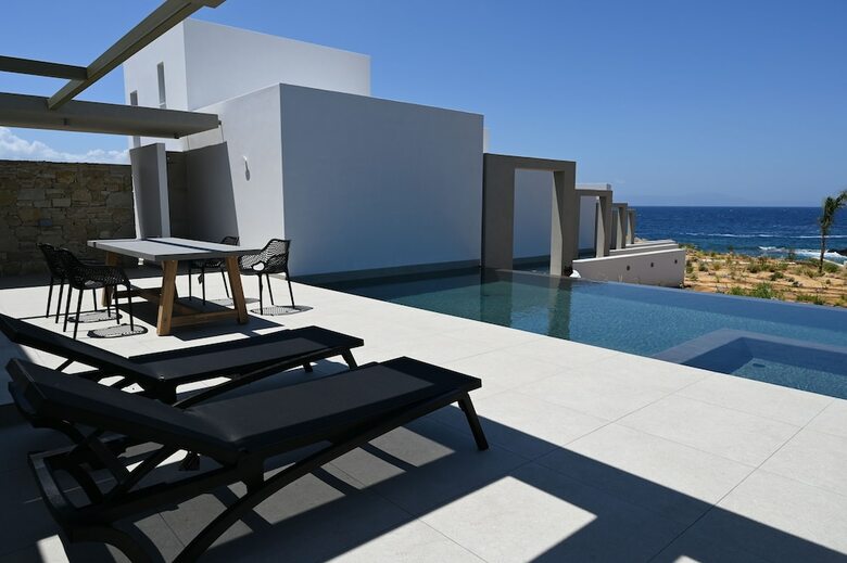 Hotel Kavos Beach