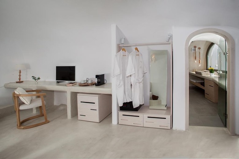 Hotel Antithesis Apartments