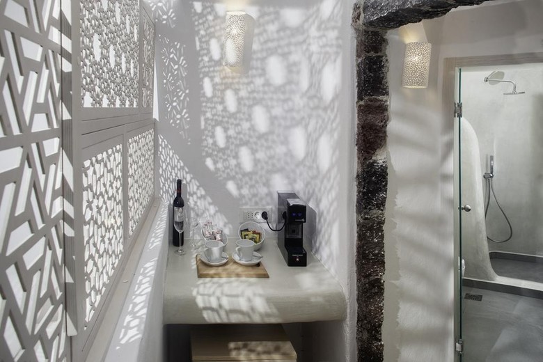 Hotel Antithesis Apartments