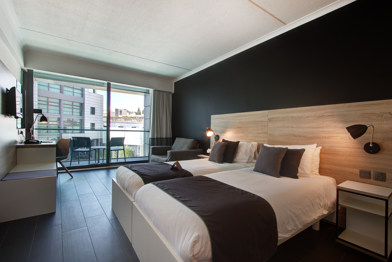 Baystreet Hotel