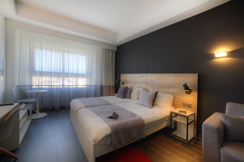 Baystreet Hotel