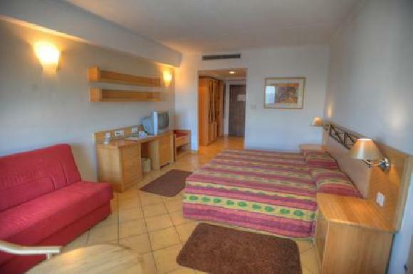 Baystreet Hotel