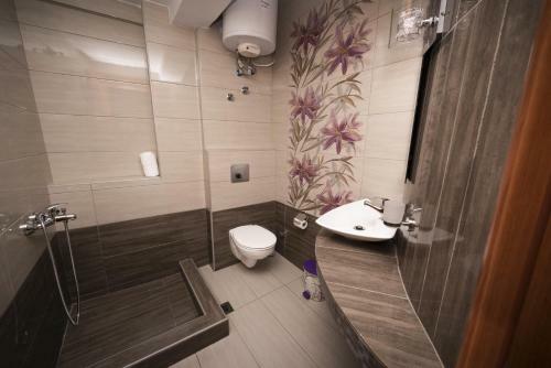 Apartments Eleni 4 Seasons