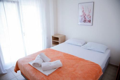 Apartments Eleni 4 Seasons