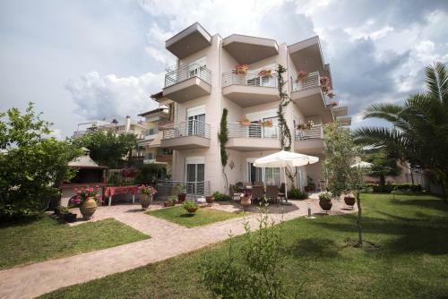 Apartments Eleni 4 Seasons