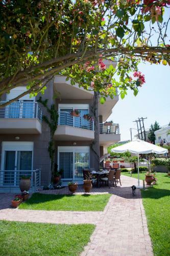 Apartments Eleni 4 Seasons