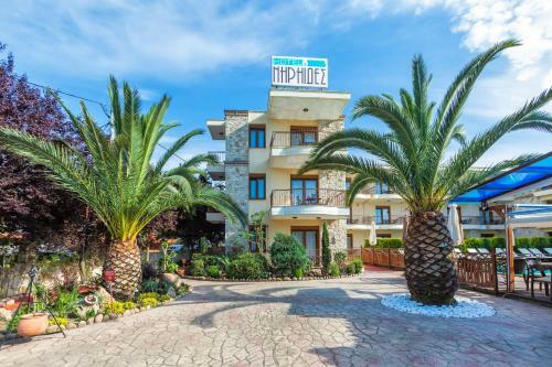 Aparthotel Nereides