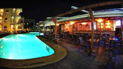 Aparthotel Nereides