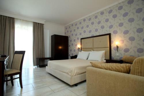Aparthotel Naias