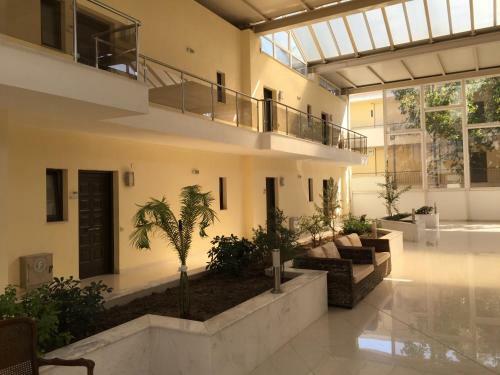 Aparthotel Naias