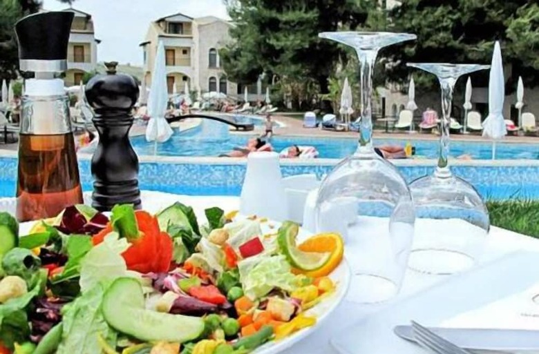 Lesse Hotel