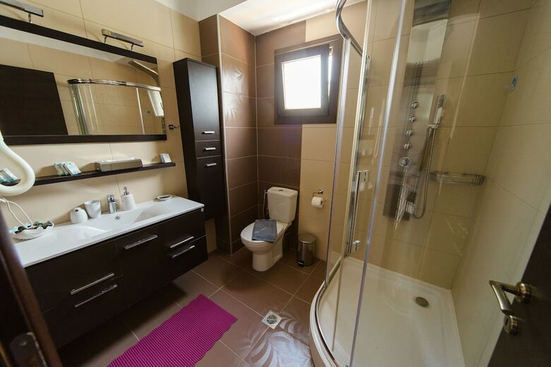 Villas Hanioti
