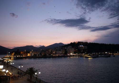 Chalkida Seafront Apartment
