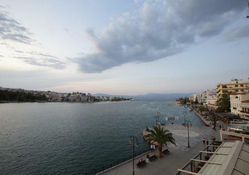 Chalkida Seafront Apartment
