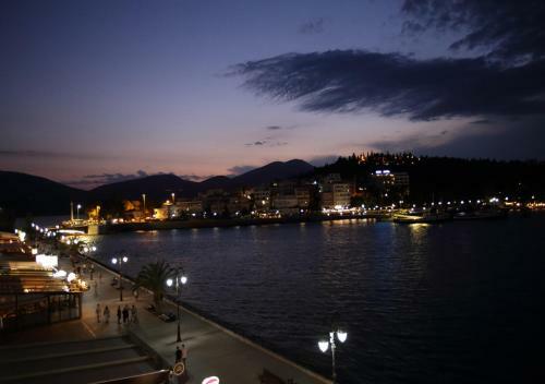 Chalkida Seafront Apartment