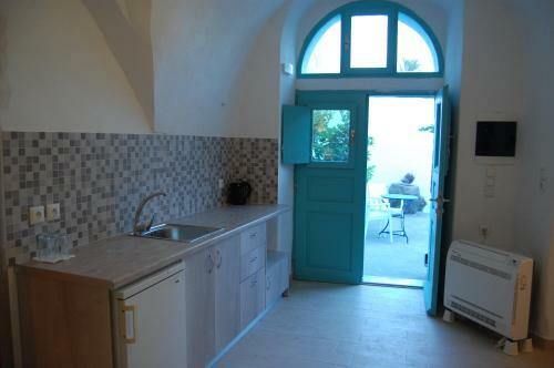 Villa Kalisperis Cave Houses