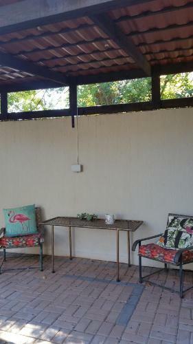 Hostal Little Acorn Guest House