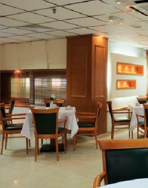 Elpida City Hotel