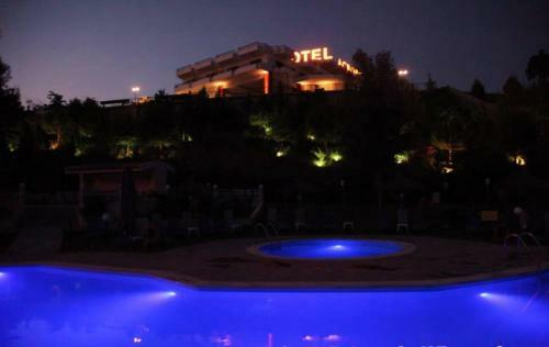 Acropol Hotel