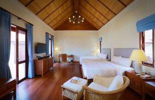 Hotel Le Menara Khao Lak Beachfront Villa & Resort