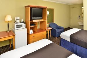 Hotel Americas Best Value Inn - Hayward