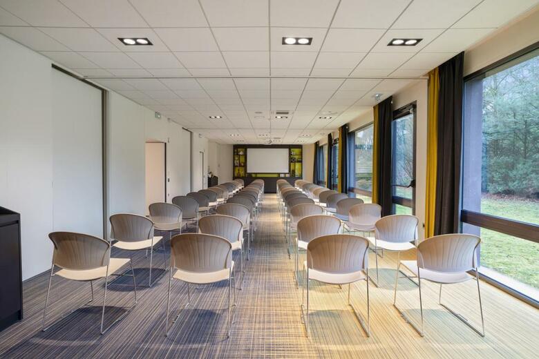 Hotel Park & Suites Ferney-voltaire