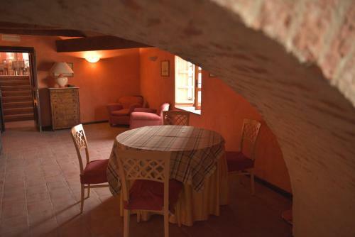 Bed & Breakfast Foresteria Conti Roero