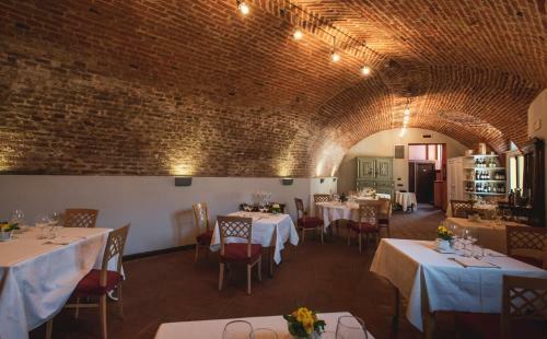 Bed & Breakfast Foresteria Conti Roero